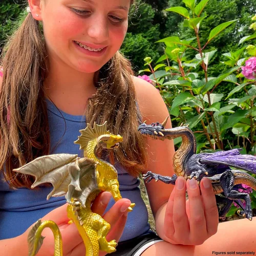 Vista 2 de Safari Ltd. Figura de dragón dorado – Figura detallada de 6.75 pulgadas – Divertido juguete educativo de fantasía para niños, niñas y niños a partir