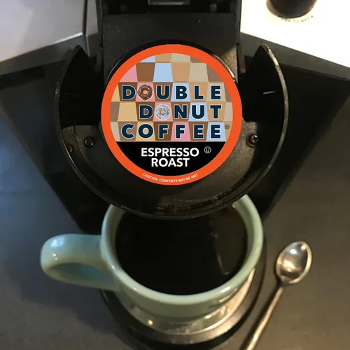 Vista 121 de Double Donut Coffee Cápsulas de Café Half Caff, Cápsulas de Café de Media Cafeína de Porción Individual para Cafeteras Keurig K Cup, Tostado Medio