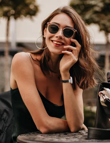 Vista 6 de Minyee Correas de cuero compatibles con Fitbit Versa 2/Fitbit Versa/Versa Lite Band para mujer, correa de cuero delgada elegante con diamantes