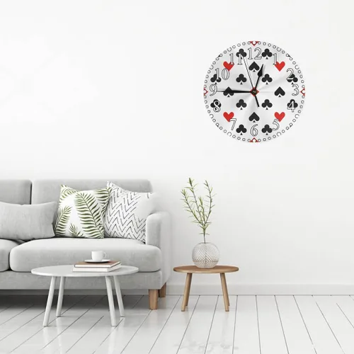 Vista 5 de Reloj de pared de póquer rojo y negro con forma de triángulo de corazón geométrico de 10 pulgadas, silencioso, sin tictac, funciona