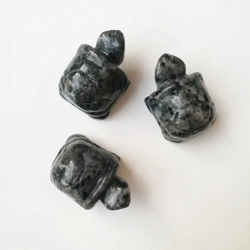 Vista 2 de 1 pieza de cristales de tortuga de labradorita negra y piedras curativas, escultura coleccionable de animales tallados a mano de 1.5 pulgadas