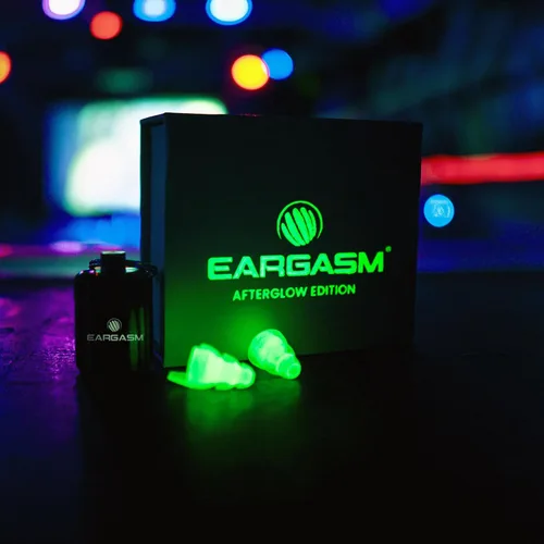 Vista 8 de Eargasm Tapones para los oídos de alta fidelidad que brillan en la oscuridad para conciertos, festivales, músicos, DJs, protección auditiva nocturna