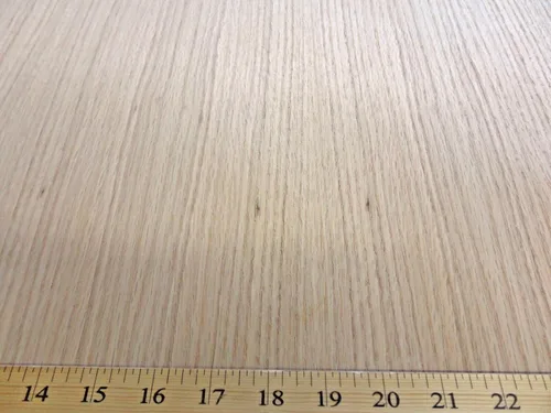 Vista 2 de Chapado de madera de roble rojo de 45.2 x 54.1 in con reverso de laminado HPL de 0.5 x 54.1 in