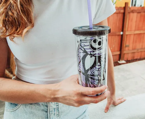 Vista 5 de Nightmare Before Christmas - Vaso de acrílico para carnaval de Disney The Jack Skellington de 20 onzas con popote reutilizable y tapa a prueba