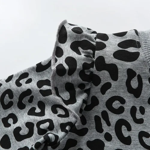 Vista 3 de Siracend Conjunto de ropa de 2 piezas para niña con diseño de corazón texturizado con volantes, sin botones de manga larga y lazo frontal