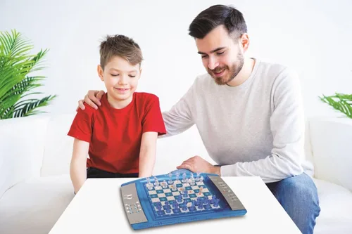 Vista 4 de LEXIBOOK, ChessLight, Juego de ajedrez electrónico con táctil, teclado sensible y efectos de luz y sonido, 32 piezas, 64 niveles de dificultad