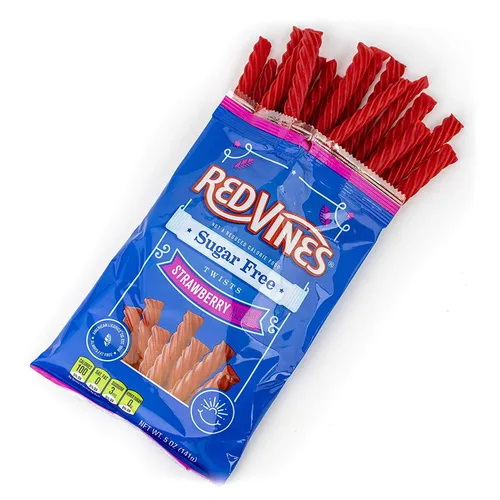 Vista 3 de Red Vines Regaliz sin azúcar, sabor a fresa, suaves y masticables, bolsas de 5 onzas (paquete de 12)