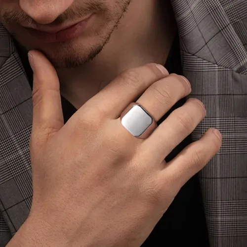Vista 4 de Anillo de motero enhong, sello, anillo de acero pulido sólido, para hombre, ideal como regalo, tamaño de 17-38cm, color oro, negro o plata