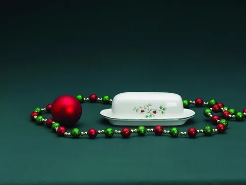 Vista 4 de Pfaltzgraff Winterberry Mantequillera con Tapa Juego de Vajilla, Surtido