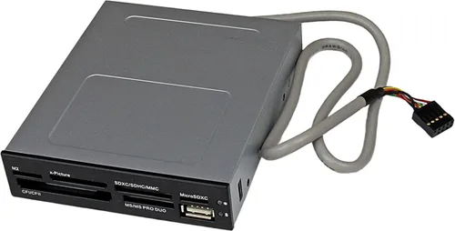 Vista 6 de StarTech.com Lector de Tarjetas Adaptador de Bahía de Unidad de 3.5 Pulgadas IDE a CF SSD Individual, TAA (35BAYCF2IDE) Adaptador SSD CF interno