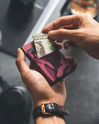 Vista 5 de VULKIT Cartera desplegable para tarjetas de crédito con bloqueo RFID, funda delgada de aluminio de metal con bolsillo para dinero para tarjetas