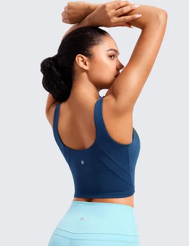 Vista 2 de CRZ YOGA Butterluxe - Brasier deportivo con cuello en V para mujer, camiseta corta acolchada para entrenamiento con brasier integrado