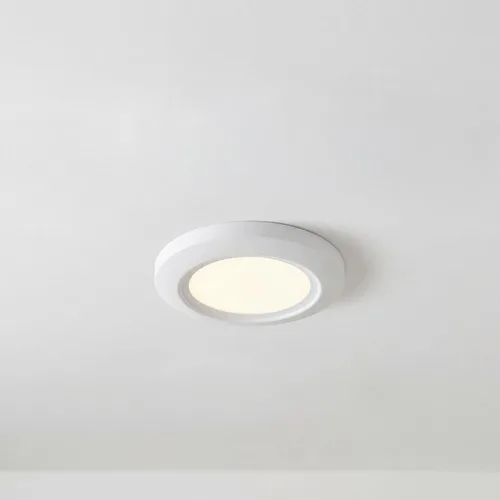 Vista 2 de Progress Lighting 5-1/2" Emblem Collection Montaje en superficie LED, aluminio en blanco