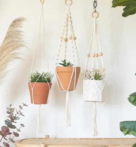 Vista 2 de Kit de macramé – Hace 3 perchas de macramé para plantas con instrucciones fáciles de seguir para adultos principiantes – Incluye cable de macramé