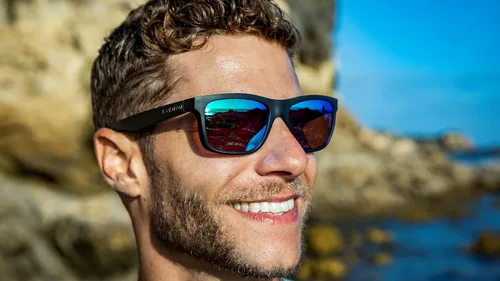 Vista 2 de Kaenon Gafas de sol polarizadas unisex Clarke