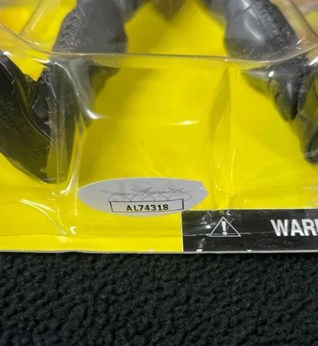 Vista 3 de Figura de acción JSA COA de Jakks Pacific firmada con borde de la WWE Backlash - Tarjetas de lucha con autógrafo