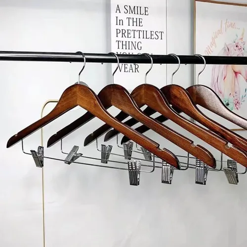 Vista 5 de Paquete de 20 perchas de madera con clips, perchas de madera de alta calidad para trajes, faldas con clips, colgador de madera en S con clips