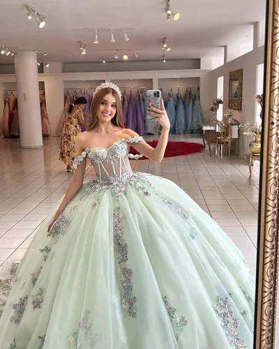 Vista 3 de Mouccy Vestido de quinceañera de encaje brillante perlado con cuentas dulces 16 vestido de baile de tul floral 3D fuera del hombro vestido de baile