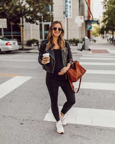 Vista 3 de HLTPRO Paquete de 13 leggings de maternidad sobre el vientre, pantalones de maternidad con bolsillos para mujer, leggings de yoga para entrenamiento