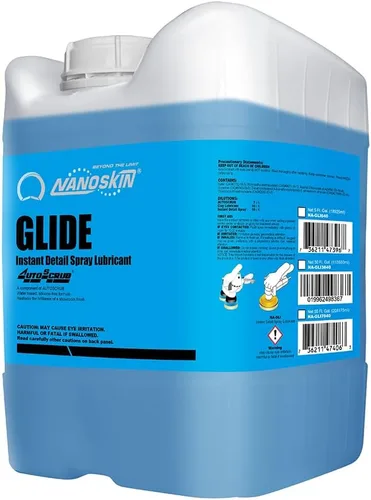 Vista 4 de Lubricante de brillo instantáneo para automóviles (NA-GLI-3840), de la marca Nanoskin, Azul