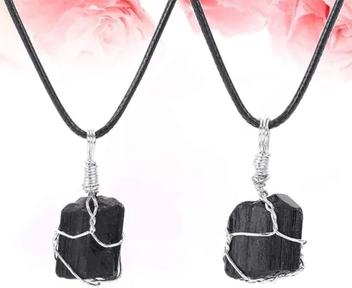 Vista 5 de Holibanna Raw Tourmaline Stones Black Tourmaline Necklace Healing Pendant Necklace for Woman without Leather Rope Random