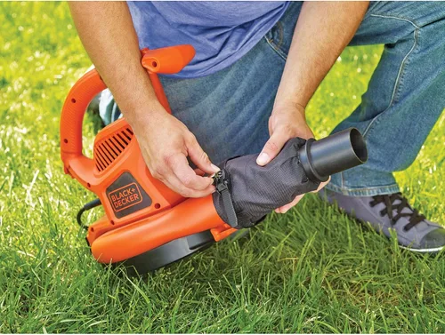 Vista 5 de BLACK+DECKER Accesorio para limpieza de canalones para soplador, conexión rápida (BZOBL50)