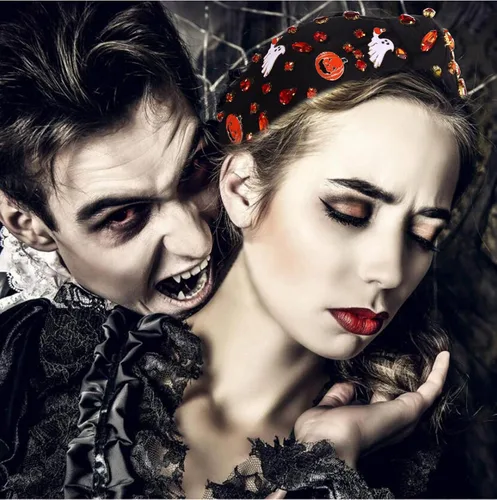 Vista 6 de Diadema de Halloween morada espeluznante con cuentas anudadas para mujer, perlas brillantes, calabaza, araña, murciélago, esqueleto, fantasma, nudo