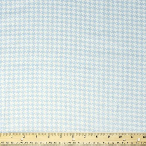 Vista 15 de Stitch & Sparkle Tela de rayón de bambú Algodón 42/44 Ancho, por The Yard, Polkadot
