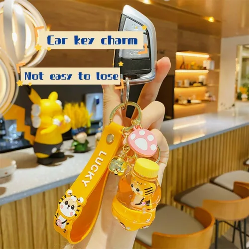 Vista 2 de BEXOA Lindo llavero Kawaii Shiba Inu líquido flotante llavero mochila colgante pulsera pulsera llavero para niñas mujeres