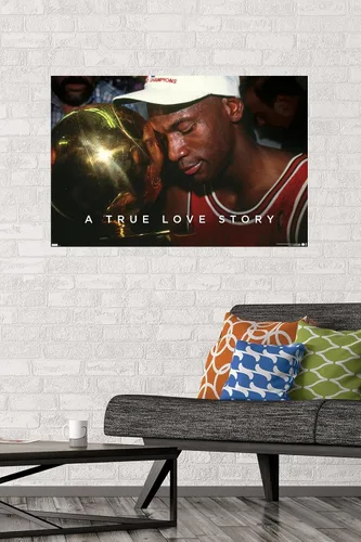 Vista 20 de Michael Jordan - Póster de pared A True Love Story, 22.4 pulgadas de largo x 14.7 pulgadas de ancho, versión enmarcada de madera de granero