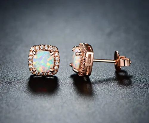 Vista 5 de Barzel Aretes de Tuerca de Ópalo Blanco Creado Chapados en Oro Blanco para Mujeres - Fabricado en Brasil