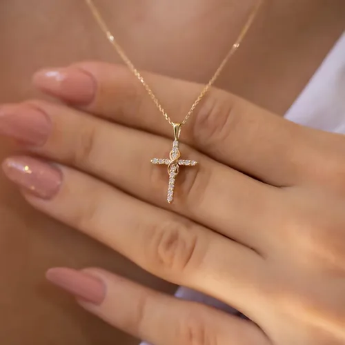 Vista 6 de IEFWELL Cross Necklace for Women Girls - Dainty Gold Silver Cross Necklace Gold Necklace for Women Trendy Simple Sideways Layered CZ Cross Necklaces