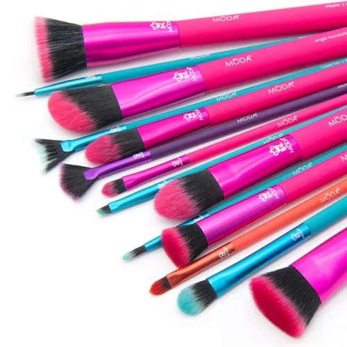 Vista 4 de MODA Ultimate Originals Kit – Juego completo de brochas de maquillaje para rostro y ojos con sintético vegano suave