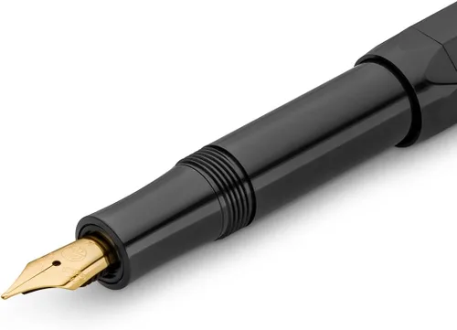 Vista 3 de Kaweco Sport Classic Fountain pluma color negro, con plumín medio.