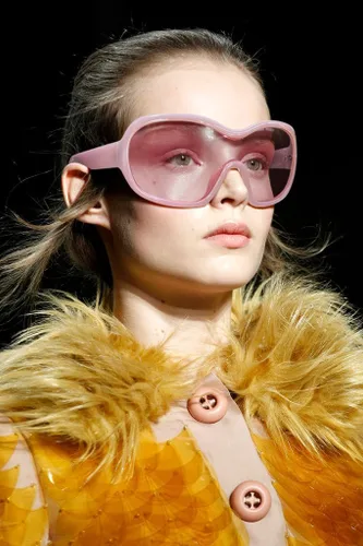 Vista 3 de Gafas de sol envolventes de gran tamaño para mujeres y hombres, geniales tonos de concierto de los años 2000, gafas de protección grandes redondas