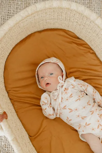 Vista 3 de Copper Pearl Baby Bonnets Rue
