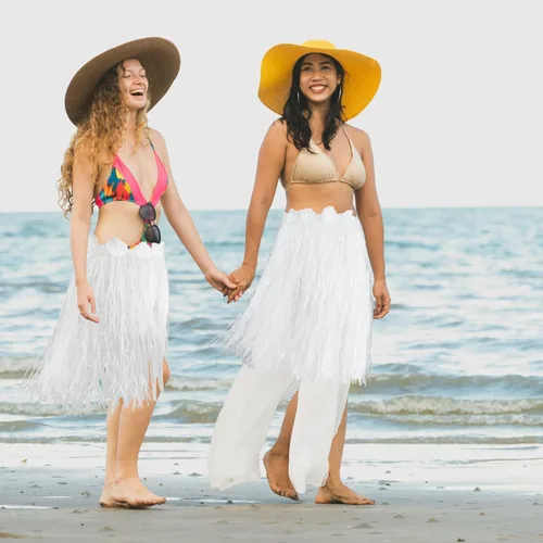 Vista 5 de 6 faldas hawaianas de hierba de Luau Hula de 24 pulgadas, vestido de Luau hawaiano blanco para boda, vestido hawaiano Luau elástico con flores