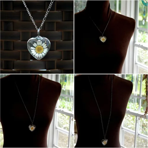 Vista 15 de Real Pressed Flower Daisy Heart Necklace for Women, Wildflower Pendant, Truly Handmade Terrarium Jewelry, Glass Jewelry, Artisan Designed and Hand