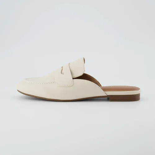 Vista 2 de CUSHIONAIRE Zapatos sin cordones Yale para mujer + espuma viscoelástica, anchos disponibles