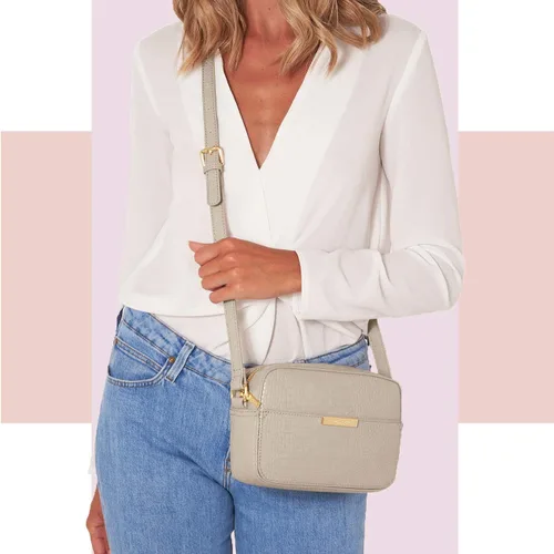 Vista 2 de KATIE LOXTON Correa ajustable de piel sintética de cocodrilo vegana con cierre completo