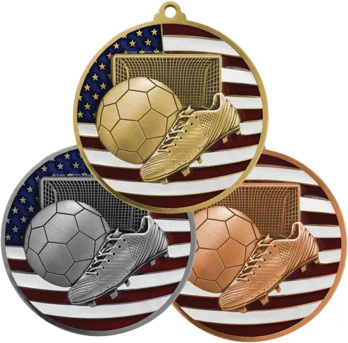 Vista 2 de Decade Awards Medalla patriótica grabada de fútbol, medallón de fútbol de 2.75 pulgadas de ancho con estrellas y rayas, bandera estadounidense