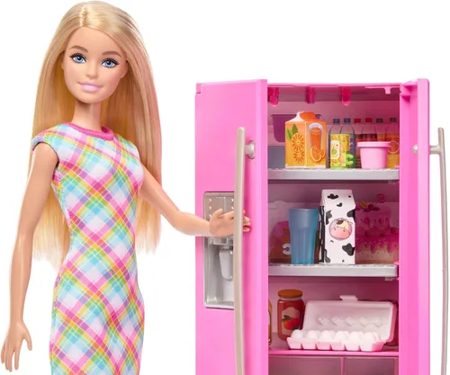 Vista 2 de Barbie Barbie's Kitchen Doll and Kitchen Set with Fridge and 10 Accessories Including Food, Plus Sticker Sheet, JKB52