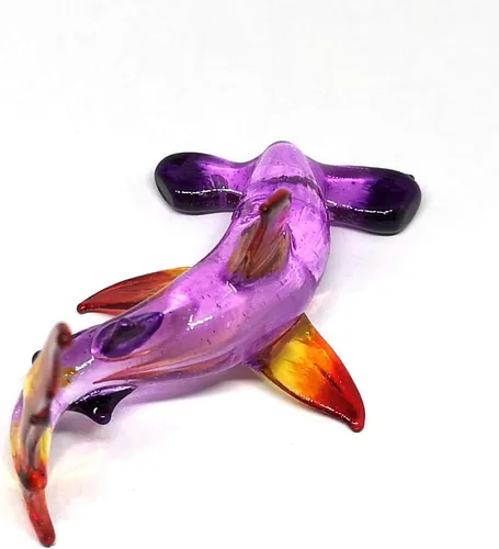 Vista 6 de Hammerhead - Figura de tiburón de vidrio soplado Sealife coleccionable en miniatura para acuario Hand-blown glass, 1.5 in tall, for coastal shelf