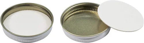 Vista 3 de Pinnacle Mercantile Tarros de vidrio de 2 oz para especias rectas con tapas de metal blanco, caja de 24