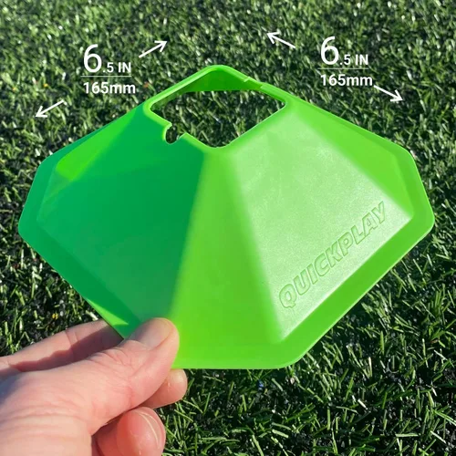 Vista 4 de QUICKPLAY Conos de fútbol - Juego de 20 Conos deportivos compactos altamente visibles Bright bold colors, Stackable & durable, Marks drills