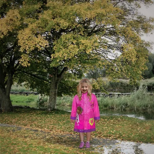 Vista 5 de Disney Gilr's Doc McStuffins (dragón congestionado) Rain Slicker (niño pequeño)