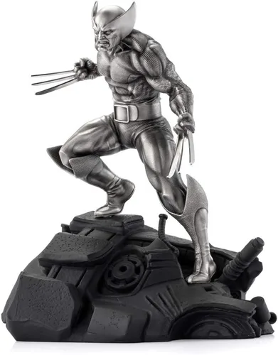 Vista 5 de Royal Selangor Estatua victoriosa de Wolverine de edición limitada de peltre de la colección Marvel acabada a mano