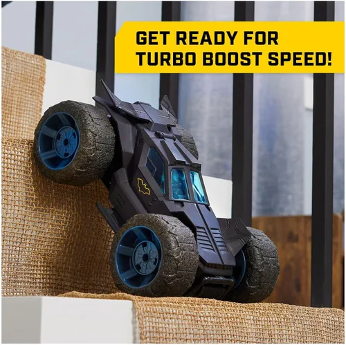 Vista 4 de DC Comics, Batman Stunt Force Batmobile, auto de control remoto para interiores, Turbo Boost y trucos locos, juguetes coleccionables de superhéroes