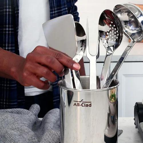 Vista 4 de All-Clad Juego de utensilios de cocina especializados de acero inoxidable, herramientas de cocina para voltear, plateado (paquete de 4)
