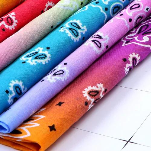 Vista 5 de URATOT Paquete de 12 bandanas de algodón degradado con estampado de cachemira